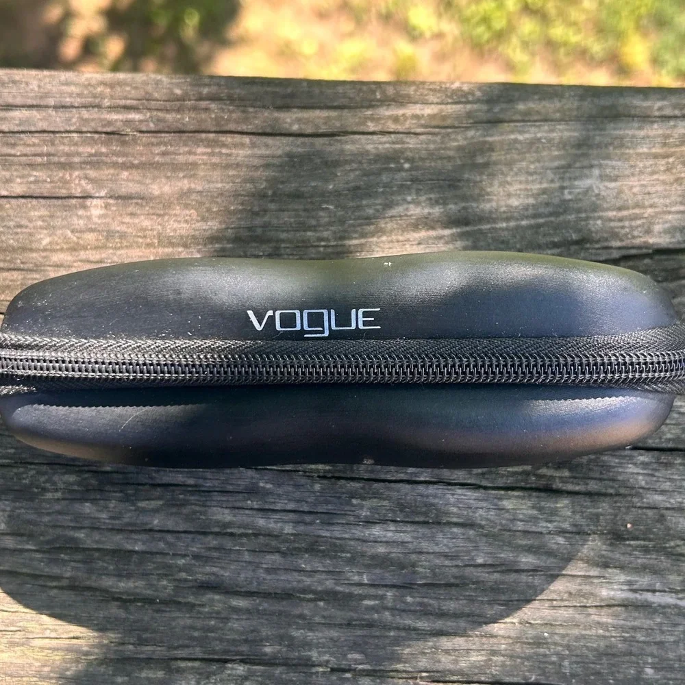 Vogue Glasses Case‎ Vintage Hard Shell OS Black Y2K Minimalist Sleek Retro